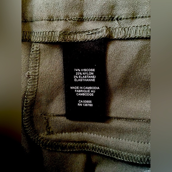 Olive Green RW&CO. City Legging. - Picture 5 of 5